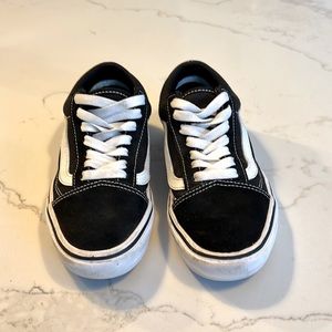 Gently used black and white classic lace up Vans size 5.5 in US women